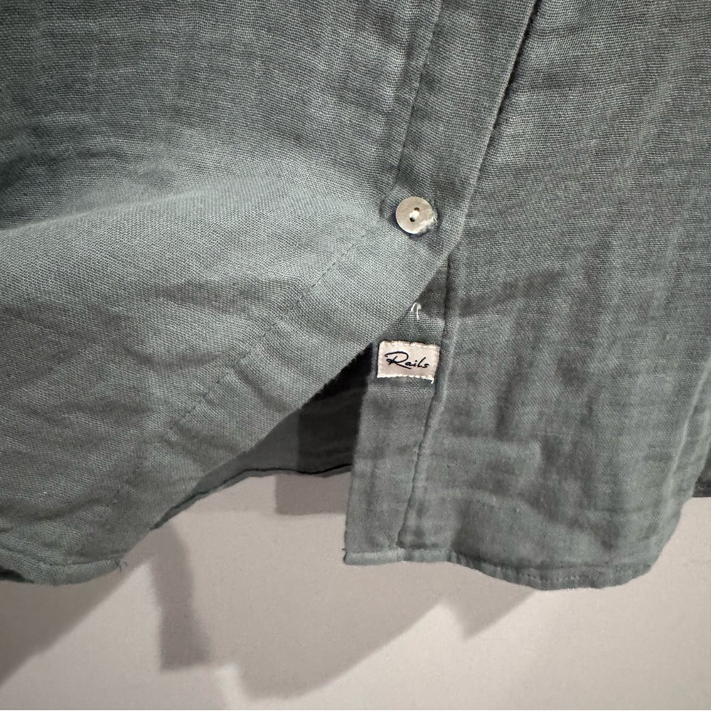 Rails Ellis Cotton Gauze Button Up Shirt in Aloe, Size S - Picture 9 of 13